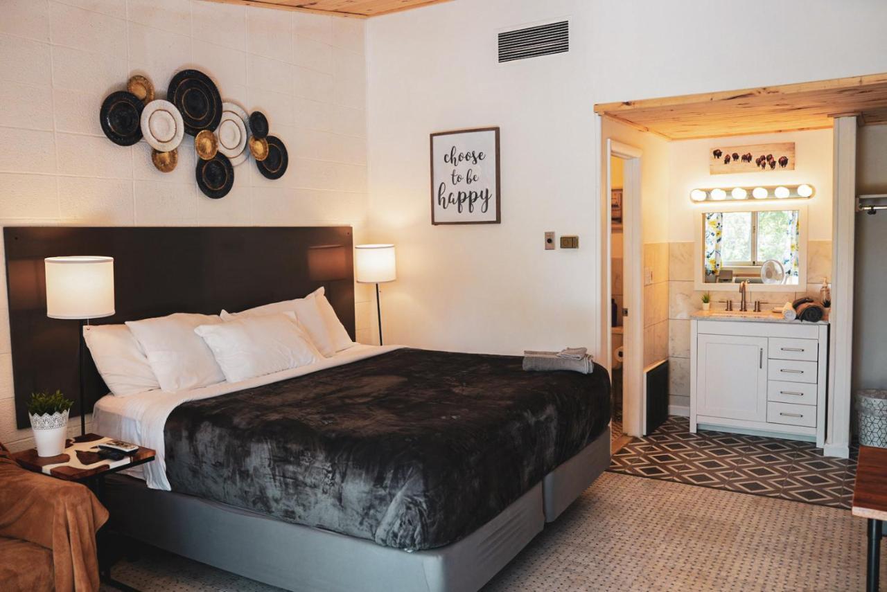 Sussex Motel 2*