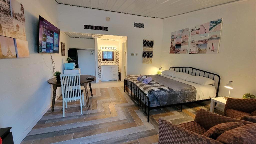 Sussex Motel 2*
